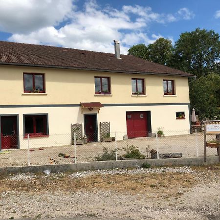 Les 3Crokignols, Maison D'Hote Familiale. Saffloz Buitenkant foto